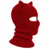 Pasamontañas tejido rojo con orejas de gato – canalé, abertura ancha – Imagen 3 de 4