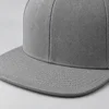 Gorra snapback personalizada – Visera plana, bordado 3D – Imagen 3 de 3